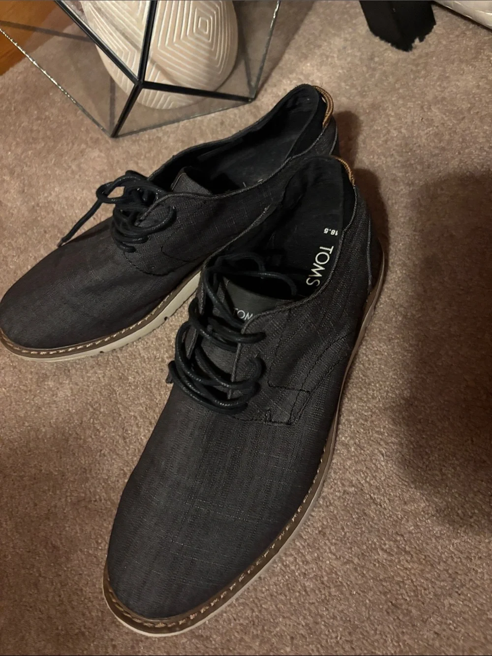 Toms Black Casual Derby Shoes with Cream Sole